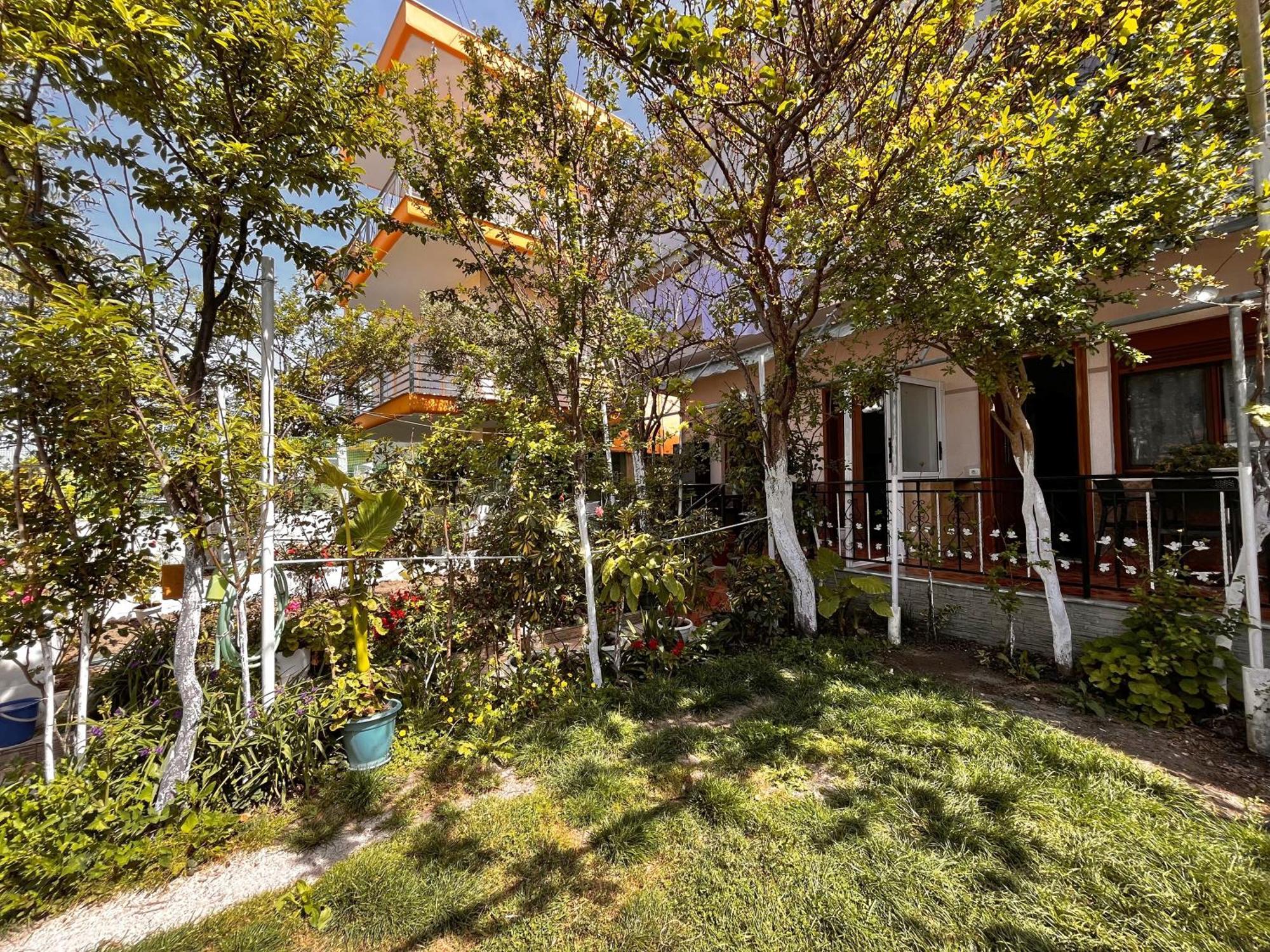 Beach & Chill Apartments Vlore Ngoại thất bức ảnh