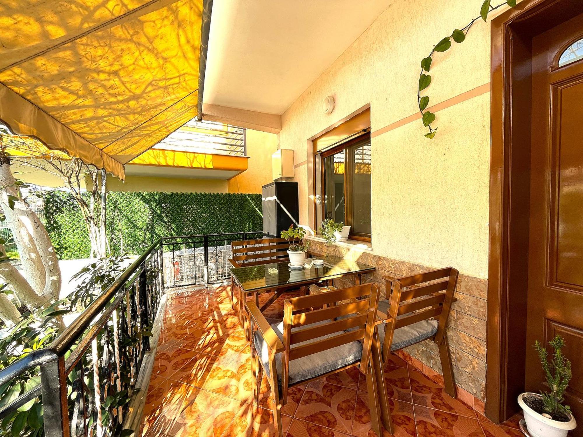 Beach & Chill Apartments Vlore Ngoại thất bức ảnh