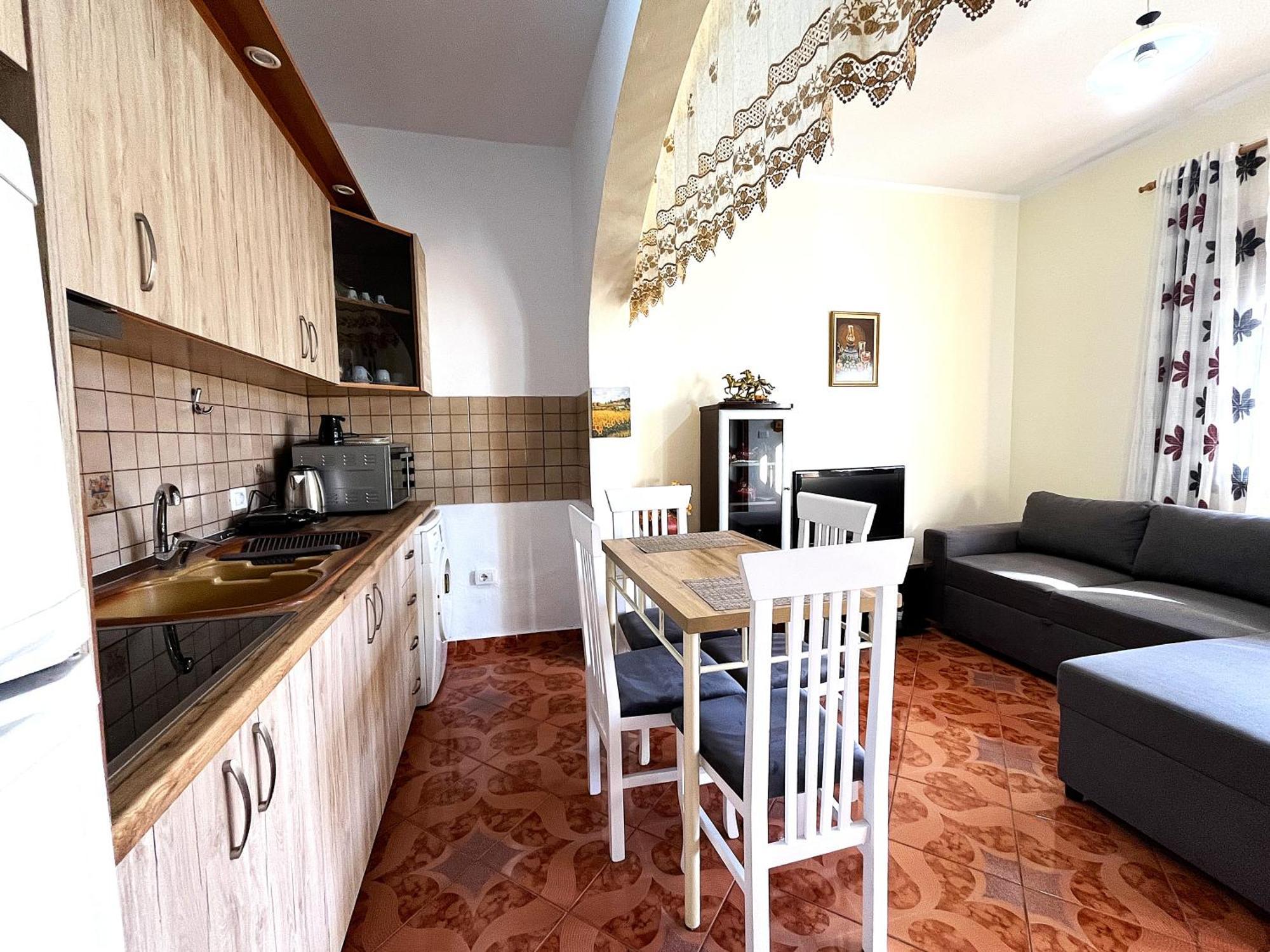 Beach & Chill Apartments Vlore Ngoại thất bức ảnh