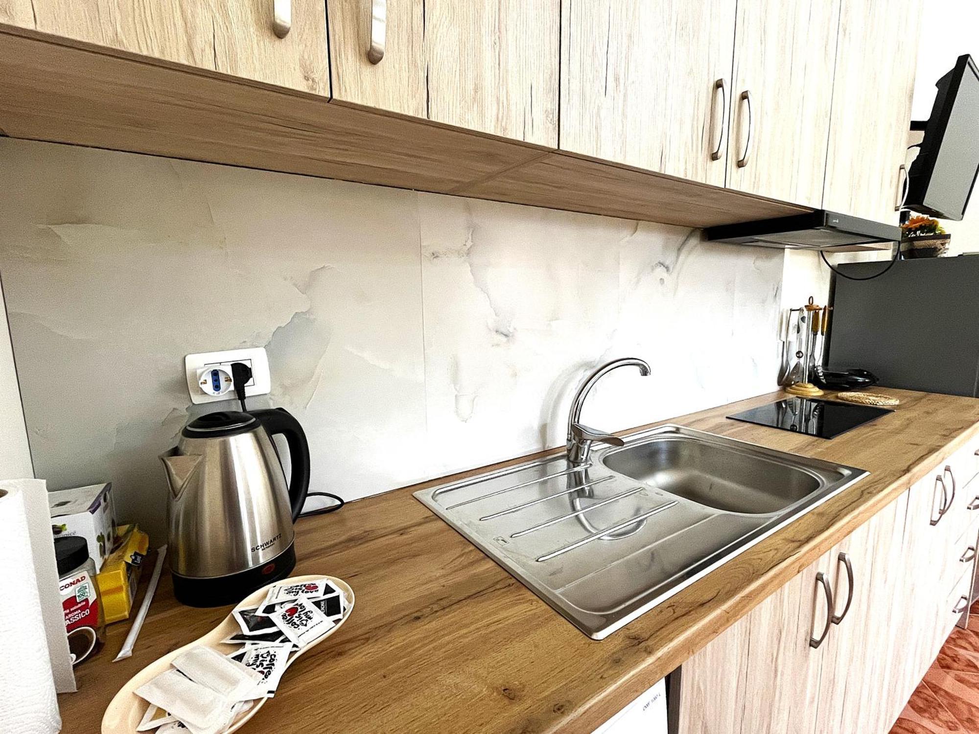 Beach & Chill Apartments Vlore Ngoại thất bức ảnh